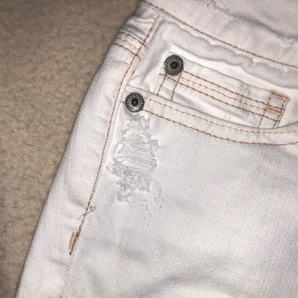 Aeropostale White Jean Shorts Size 00 - Picture 5 of 5